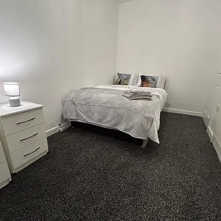 Comfortable, Spacious 2 Bedroom House Close To Etihad Stadium Stalybridge Exterior foto